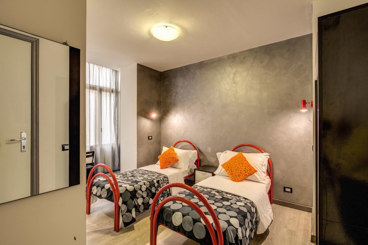Enzo Luxury Rooms Рим Екстериор снимка
