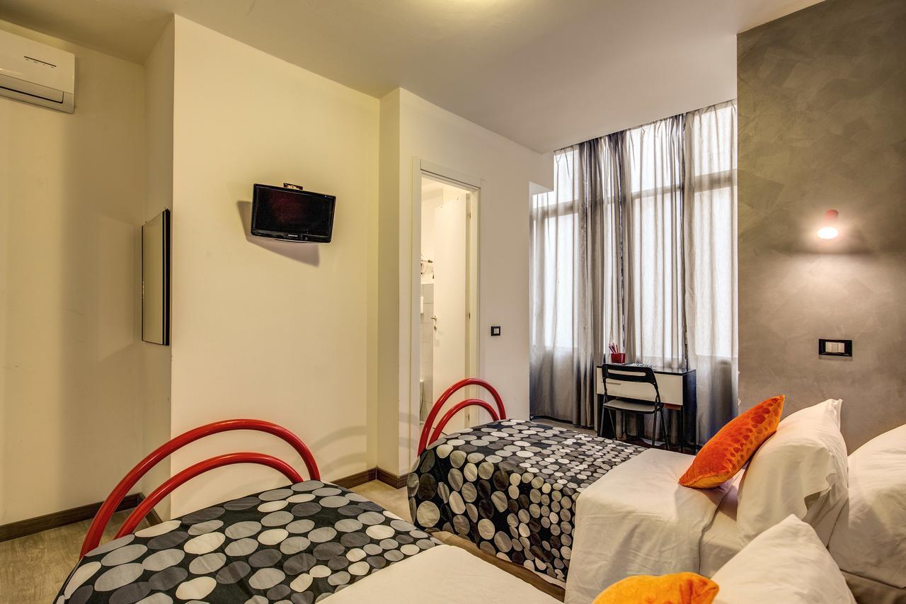 Enzo Luxury Rooms Рим Екстериор снимка