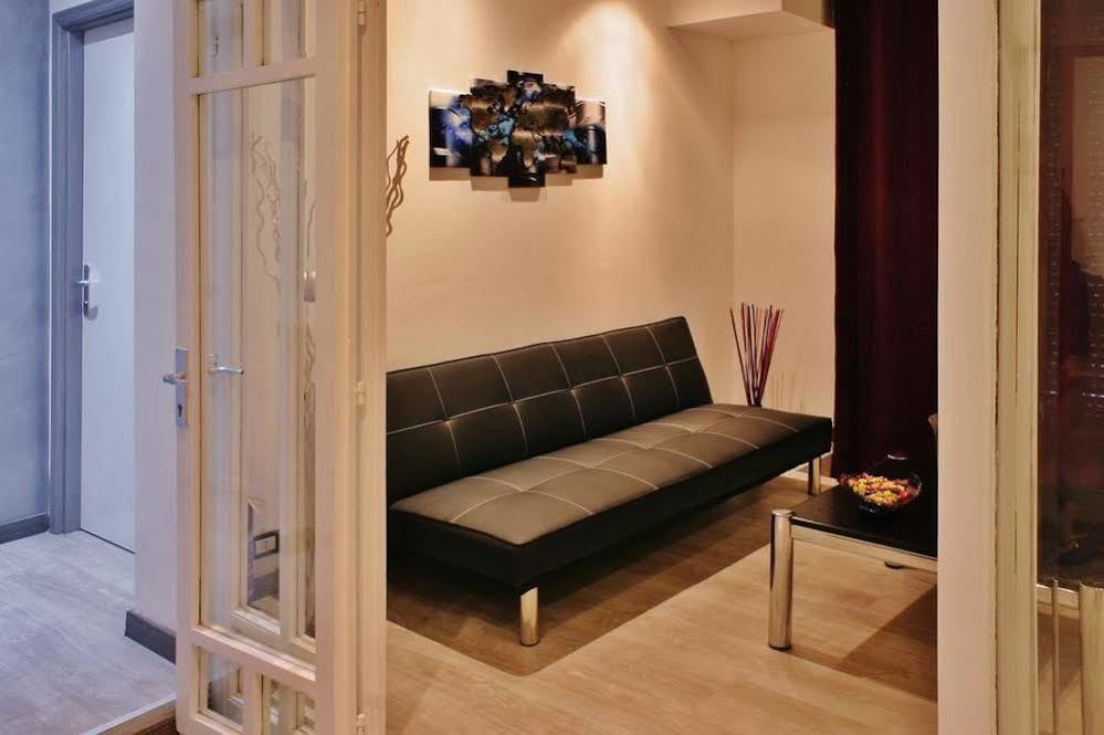 Enzo Luxury Rooms Рим Екстериор снимка