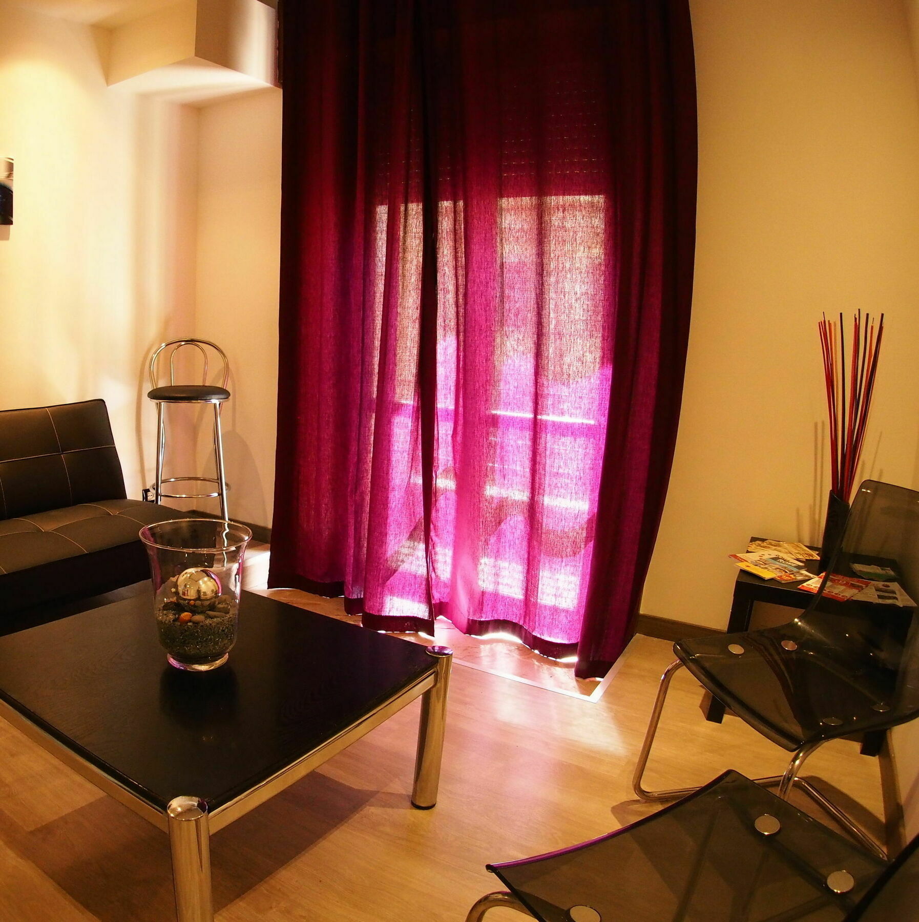 Enzo Luxury Rooms Рим Екстериор снимка